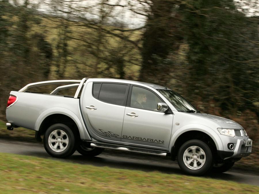  Mitsubishi L200 Barbarian 2010 года  (фото 4 из 17)